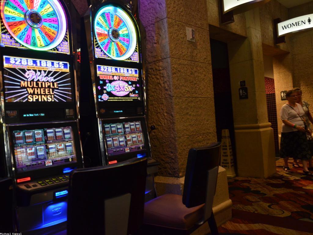 ការប្រកួតស្លុត: ការប្រកួតដ៏គួរឱ្យចាប់អារម្មណ៍ក្នុងពិភពល្បែង